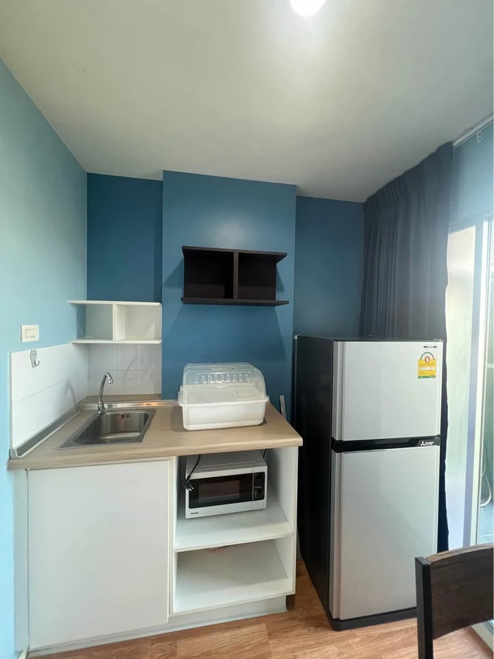 For rent or sell: Lumpini Mix Condo Theparak-Srinakarin, separate rooms, great price, hurry and reserve now.