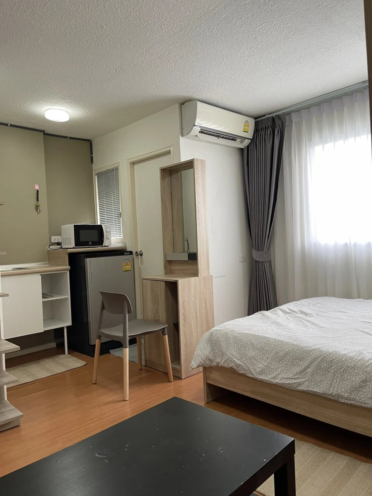 Condo for rent: Lumpini Town Romklao-Suvarnabhumi. Fully furnished room. Just bring your bags and move in!!!