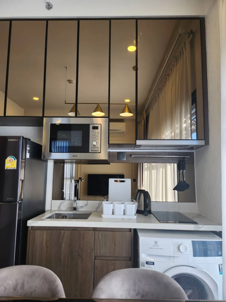 For rent: Luxury condo, Park Origin Thonglor, fully furnished, 2 bedrooms, 1 bathroom, just bring your belongings and move in!