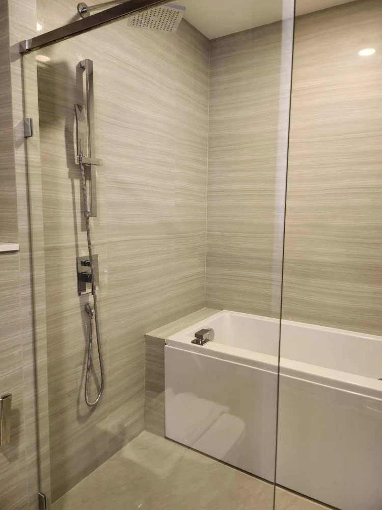 For rent: Luxury condo, Park Origin Thonglor, fully furnished, 2 bedrooms, 1 bathroom, just bring your belongings and move in!