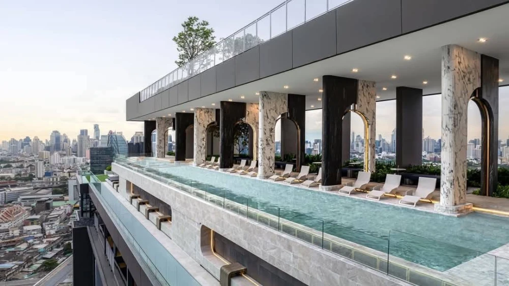 For rent: Luxury condo Life Rama 4 - Asoke, 1 bedroom, 1 bathroom, 16th floor, beautiful city view, complete here, come and reserve now.