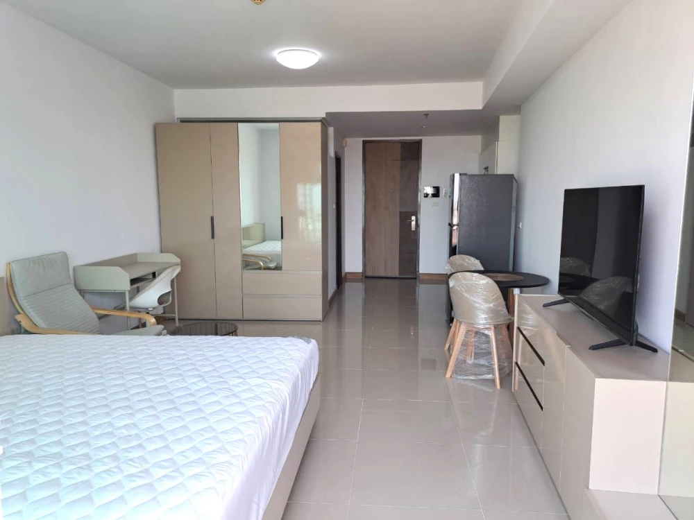 For rent, luxury condo, Supalai River Resort, ready to move in, full facilities, book now, don't miss out.