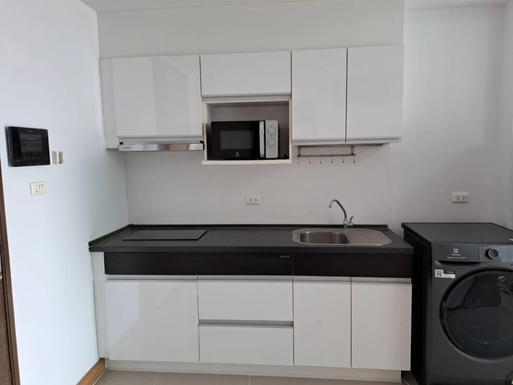For rent, luxury condo, Supalai River Resort, ready to move in, full facilities, book now, don't miss out.