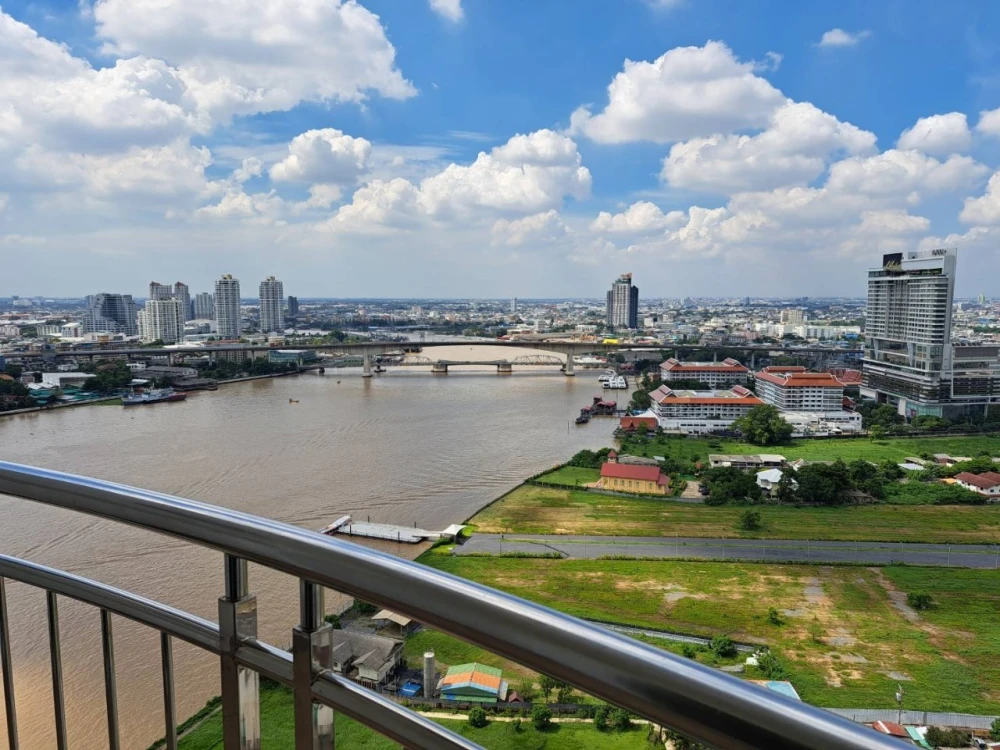 For rent, luxury condo, Supalai River Resort, ready to move in, full facilities, book now, don't miss out.