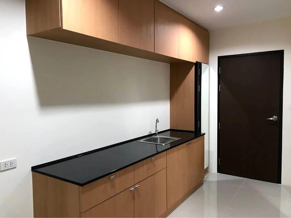 Condo for rent: Asakan Place Srinakarin, 25th floor, city view, affordable price, you definitely shouldn't miss it.
