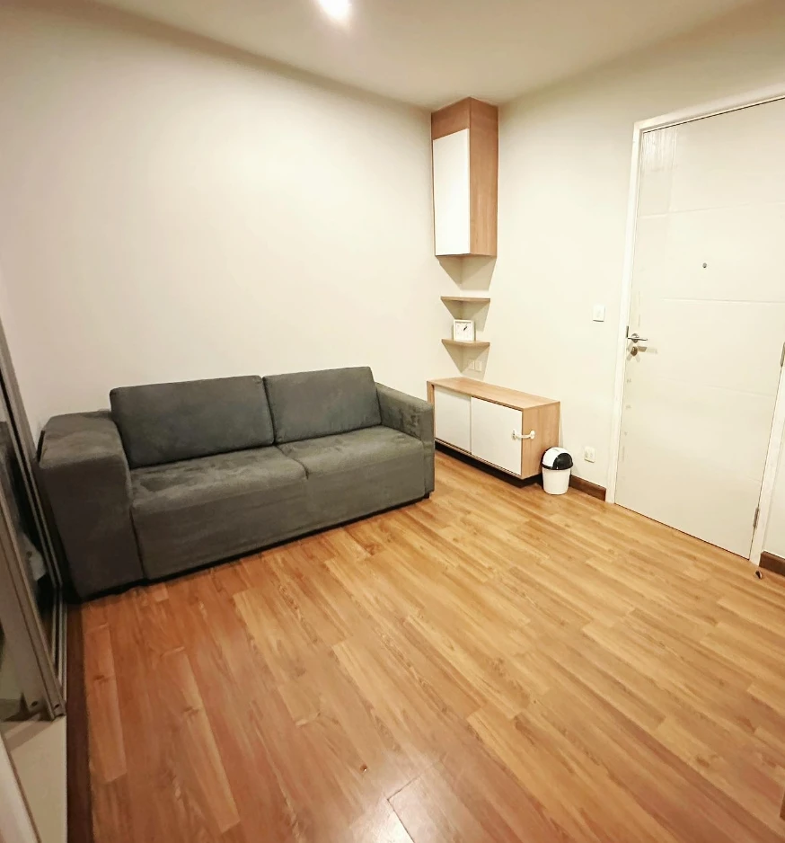 For rent: Condo Centric Tiwanon Station, ready to move in, full facilities, book now, don't miss out.