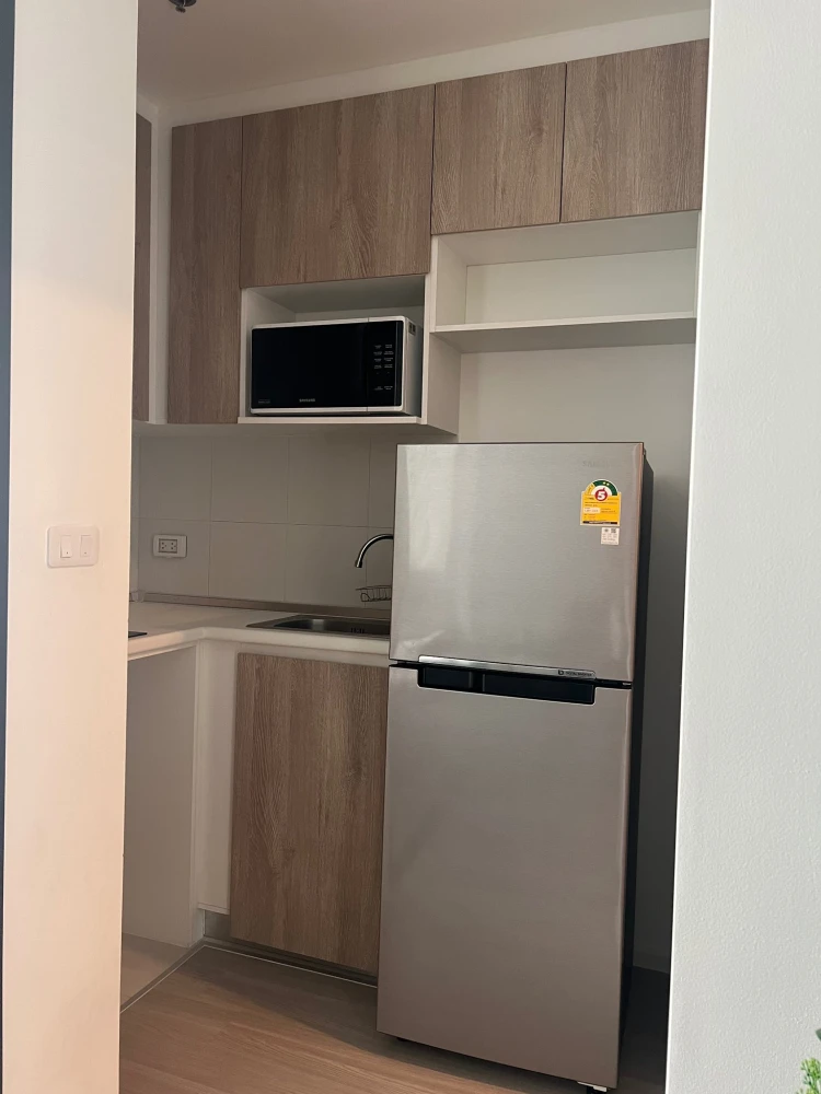 Condo for rent, Denim Chatuchak. The unit is partitioned into separate, well-defined zones. Come and reserve yours now! Don't miss out!