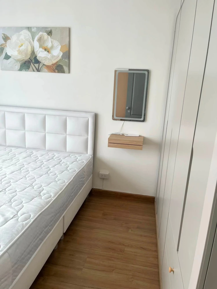 Condo for rent, The Tree Bang Pho Station, 15th floor, corner unit, no adjacent units, Chao Phraya River view, good ventilation, cool and comfortable.