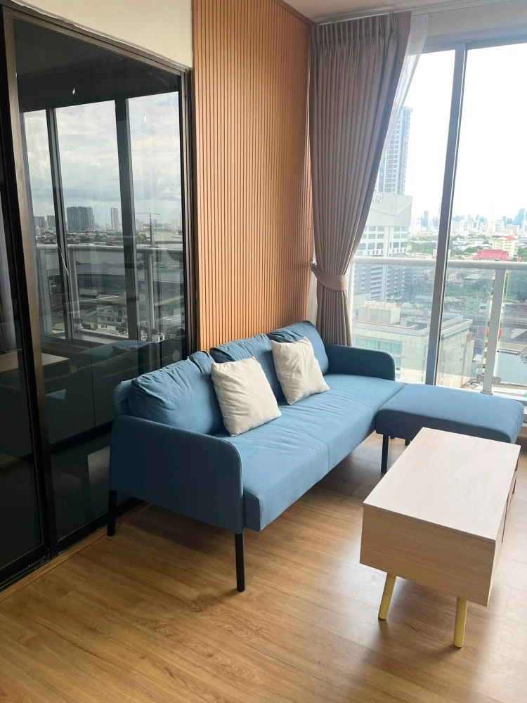 Condo for rent, The Tree Bang Pho Station, 15th floor, corner unit, no adjacent units, Chao Phraya River view, good ventilation, cool and comfortable.