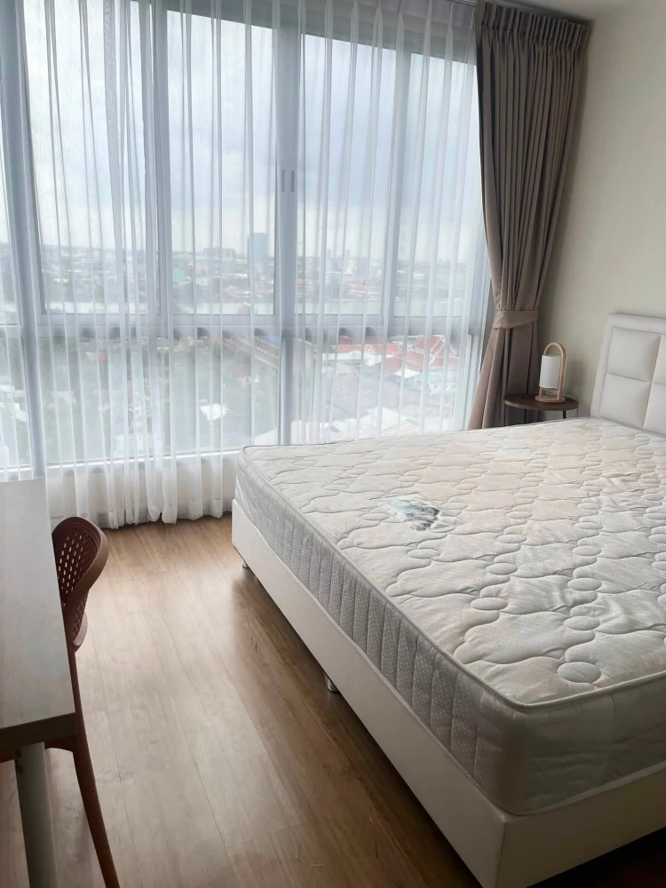 Condo for rent, The Tree Bang Pho Station, 15th floor, corner unit, no adjacent units, Chao Phraya River view, good ventilation, cool and comfortable.