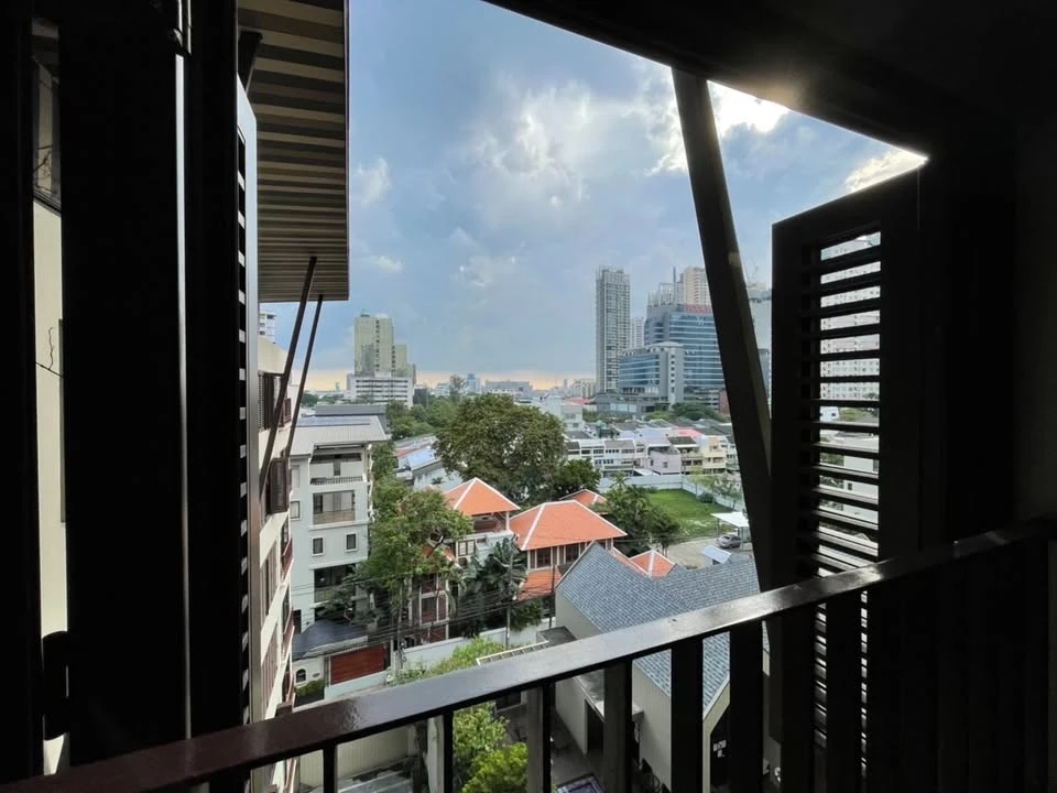 For rent: Condolette Dwell Sukhumvit 26, ready to move in, fully furnished, just bring your bags and move in.