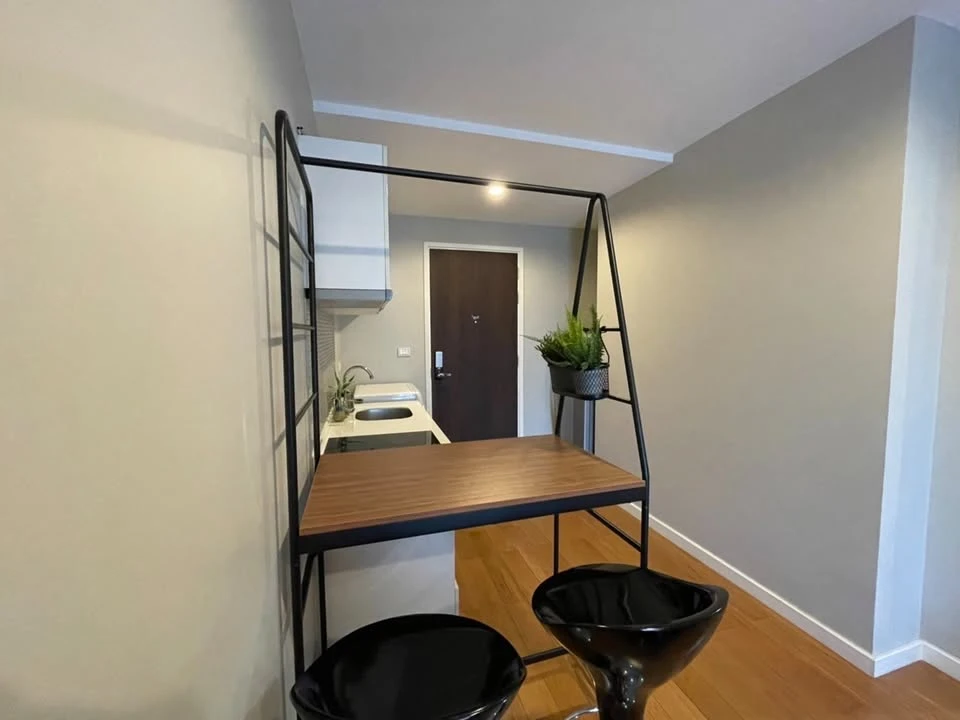 For rent: Condolette Dwell Sukhumvit 26, ready to move in, fully furnished, just bring your bags and move in.