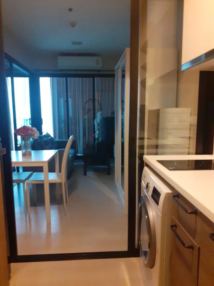 For rent: Condolette Midst Rama 9, ready to move in, fully furnished, complete with electrical appliances. Hurry and reserve now!