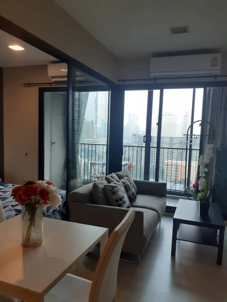 For rent: Condolette Midst Rama 9, ready to move in, fully furnished, complete with electrical appliances. Hurry and reserve now!