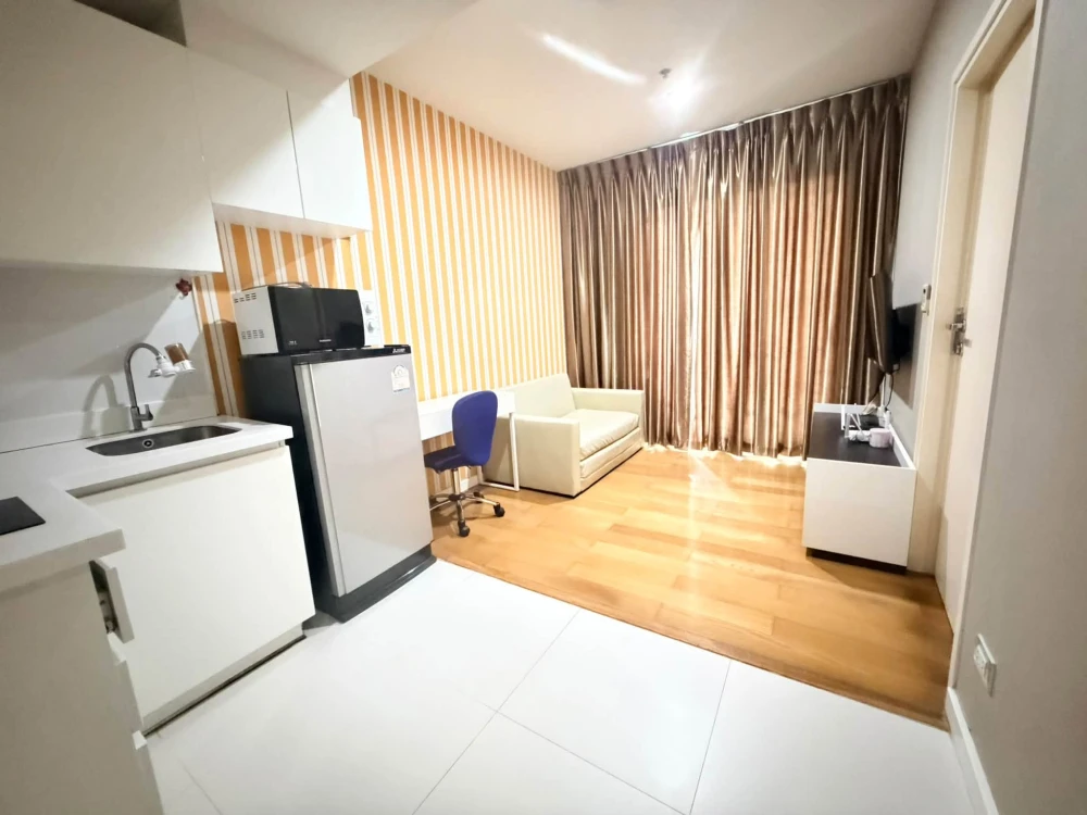 Condolette Ize Ratchathewi for rent, complete facilities, do not wait, hurry and book now!