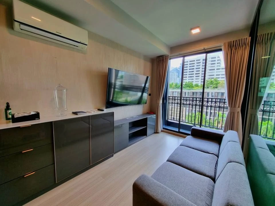 For rent: Condo Venio Sukhumvit 10, ready to move in, furnished, complete with electrical appliances, just come and move in.