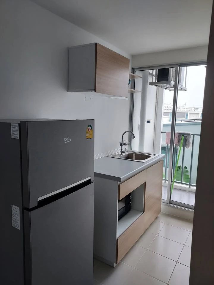 For rent: Sena Kit Condo, Chalong Krung-Lat Krabang, separate rooms, fully furnished, electrical appliances, book now.