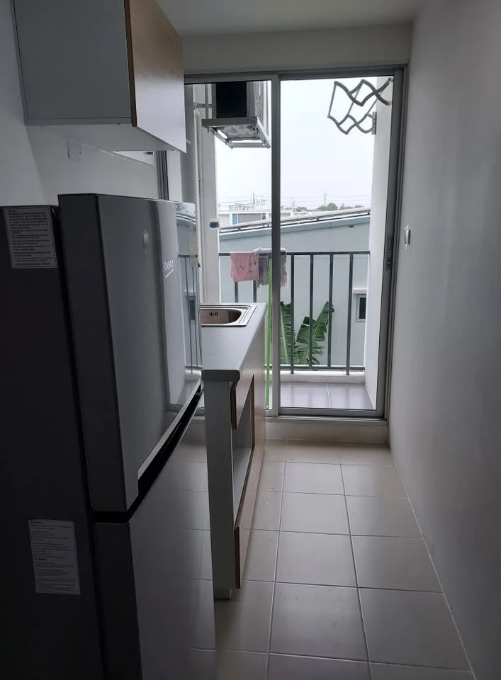 For rent: Sena Kit Condo, Chalong Krung-Lat Krabang, separate rooms, fully furnished, electrical appliances, book now.