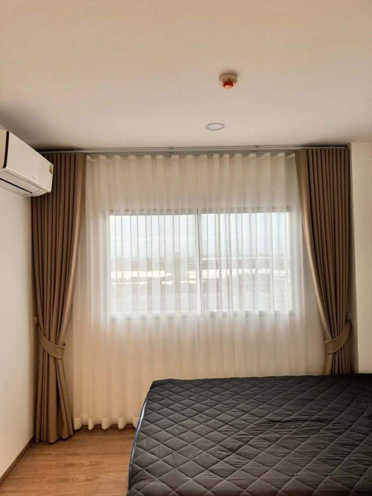 For rent: Sena Kit Theparak - Bang Bo Condo, Phase 2. Rooms are clearly partitioned. Amazing price! Book now! Don't wait!