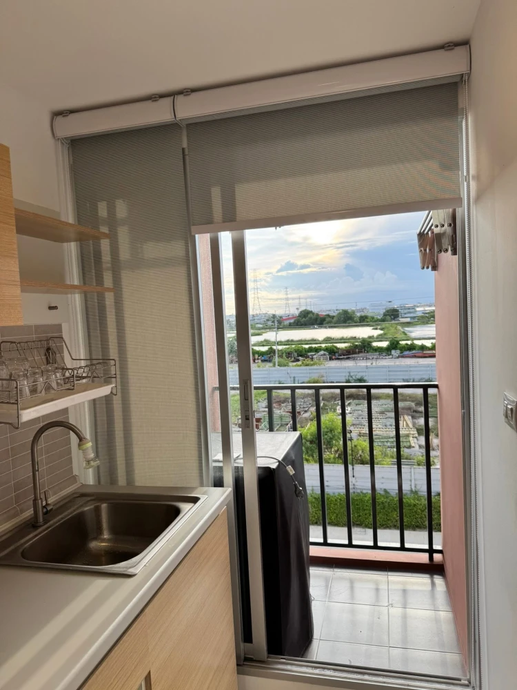 For rent: Sena Kit Theparak - Bang Bo Condo, Phase 2. Rooms are clearly partitioned. Amazing price! Book now! Don't wait!