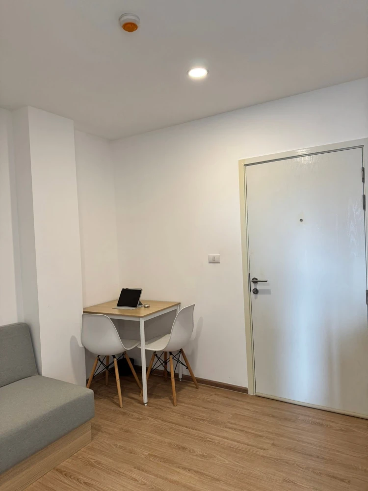 For rent: Sena Kit Theparak - Bang Bo Condo, Phase 2. Rooms are clearly partitioned. Amazing price! Book now! Don't wait!