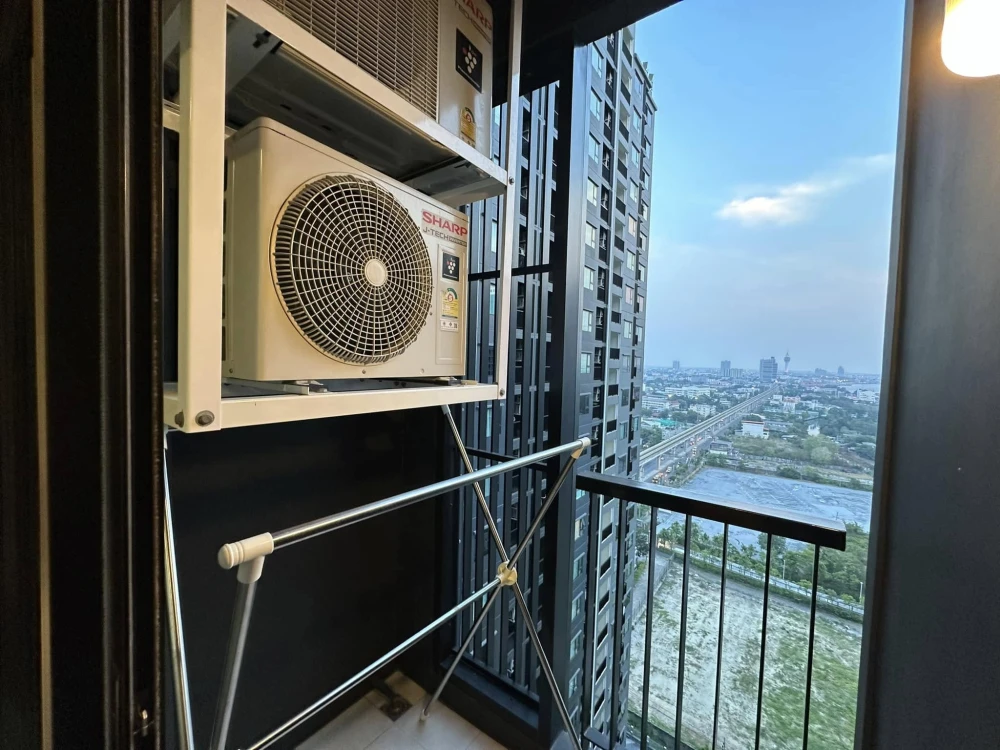 For rent: Condo Aspire Erawan Prime, well-separated rooms, great price, come and reserve today.