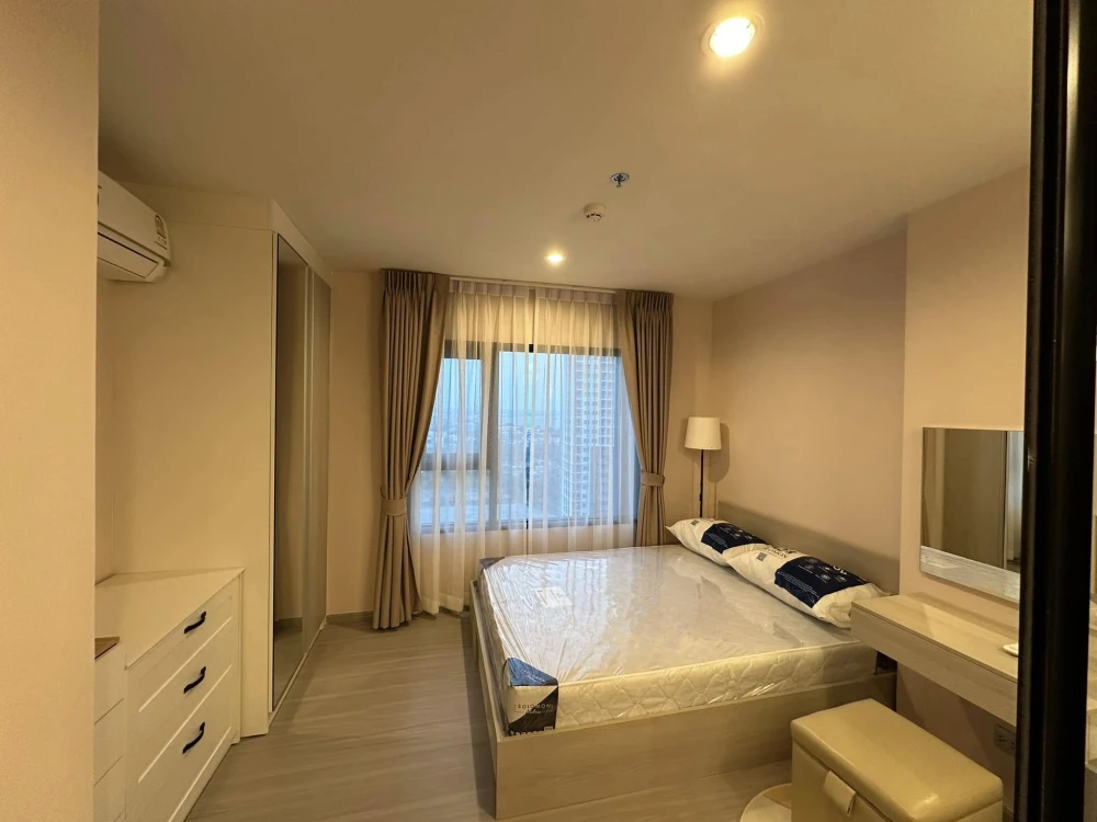 For rent: Condo Aspire Erawan Prime, well-separated rooms, great price, come and reserve today.