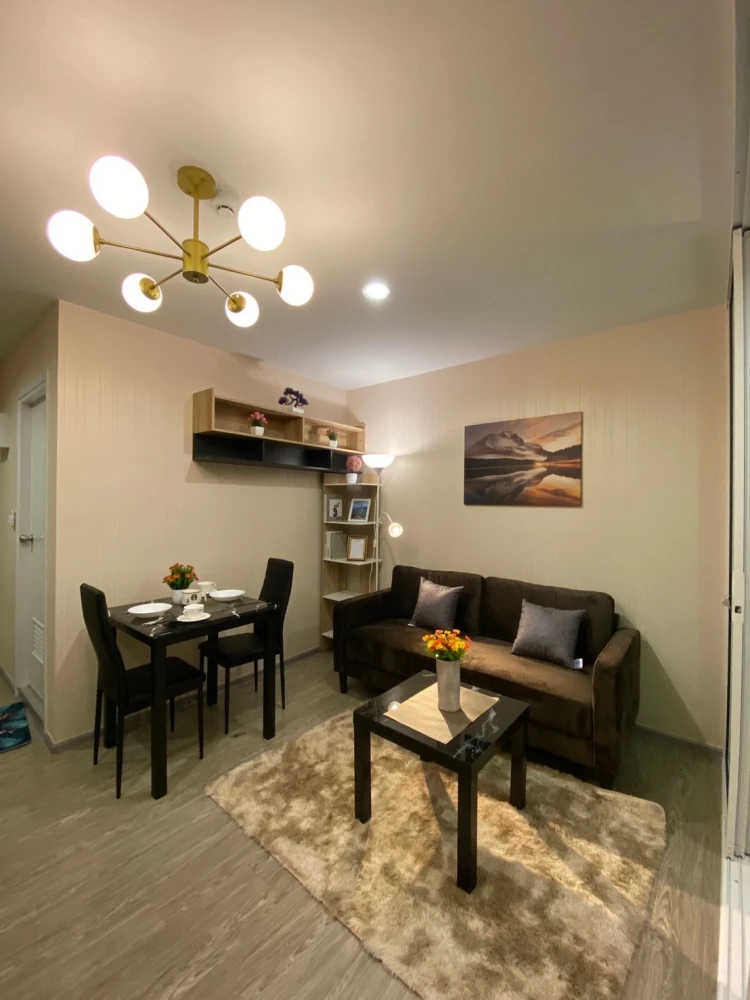 For rent, new condo, Reach Phaholyothin, 52 nice rooms, cute price, easy to travel, don't wait, book now.