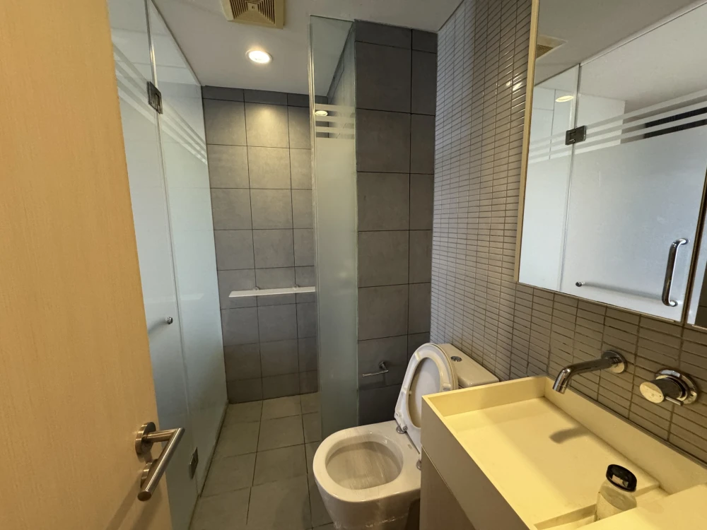 Condo for rent at Siamese Ratchakru, 2 bedrooms, 2 bathrooms, 12th floor, just the right height, great price, come reserve now, don't miss out!