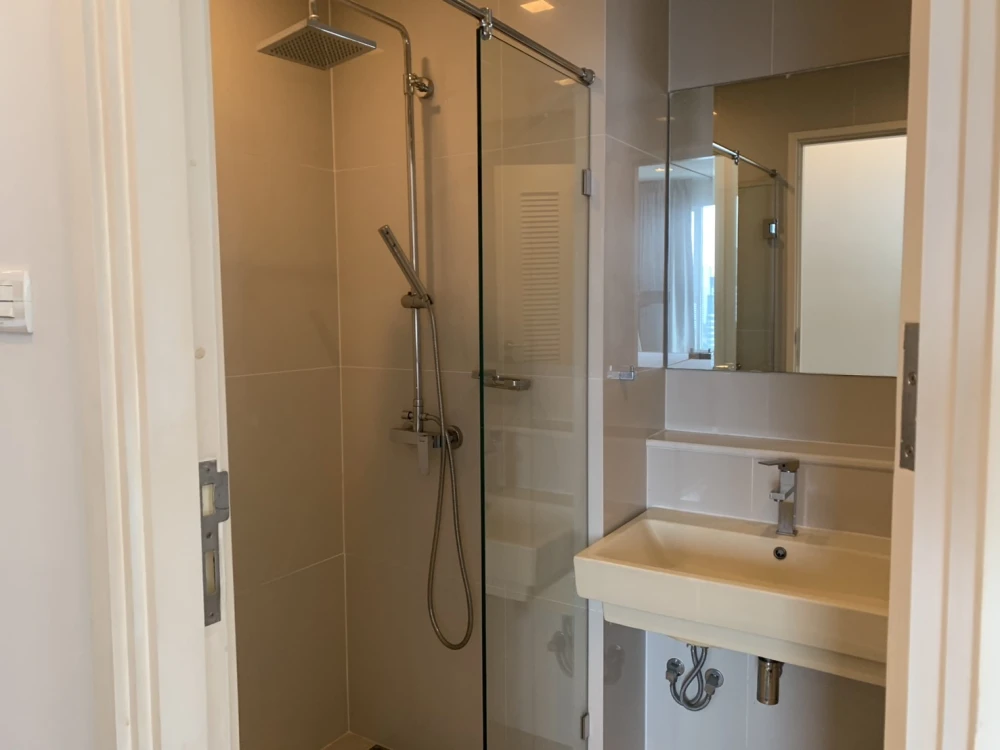 For rent: Condo Ivy Thonglor, spacious room, lots of usable space, everything is complete here. If you don't book, you'll regret it later.