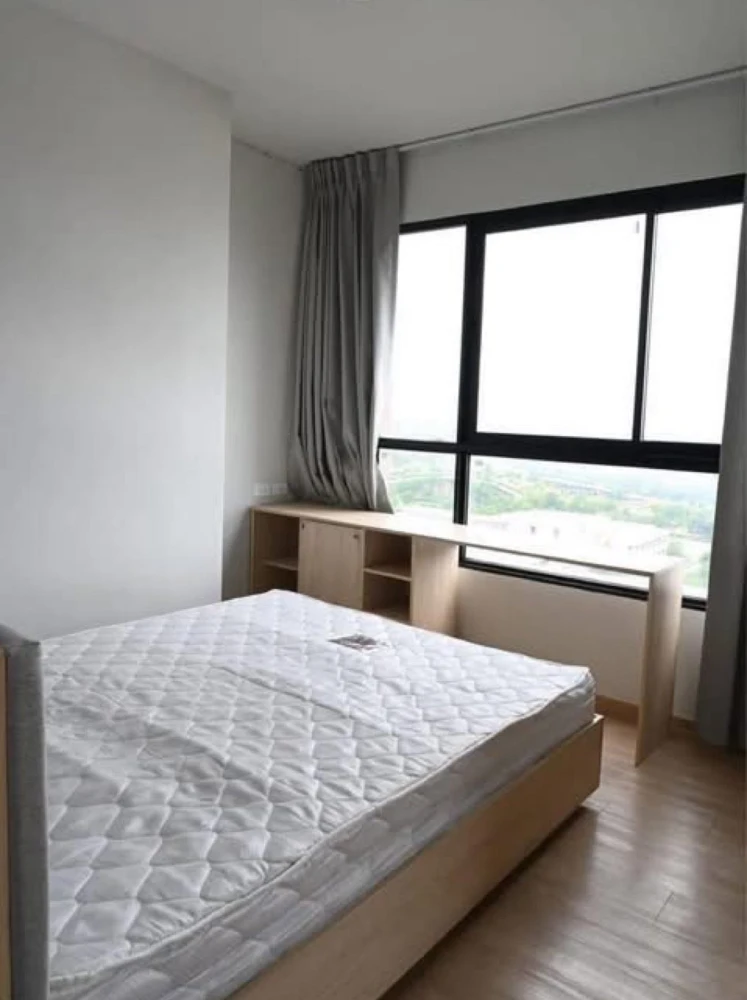 For rent: Common TU, 18th floor, high floor, corner room, comes with complete decoration. If interested, reserve now before you miss out.