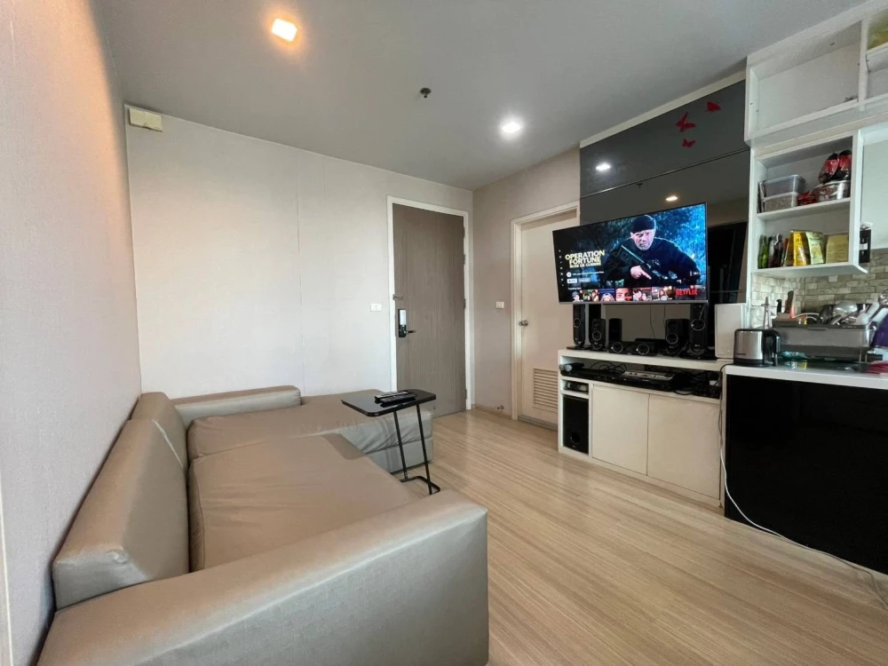 For rent: Casa Condo Ratchada-Ratchapruek, corner room, 2 bedrooms, 1 bathroom, with built-in furniture. Hurry and reserve now!