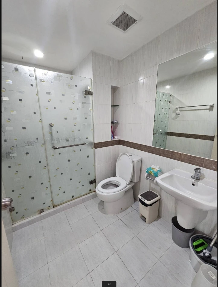 For rent!! Casa Condo Asoke-Din Daeng, beautiful room, spacious room, fully furnished, ready to move in. Book now, don't miss it!!
