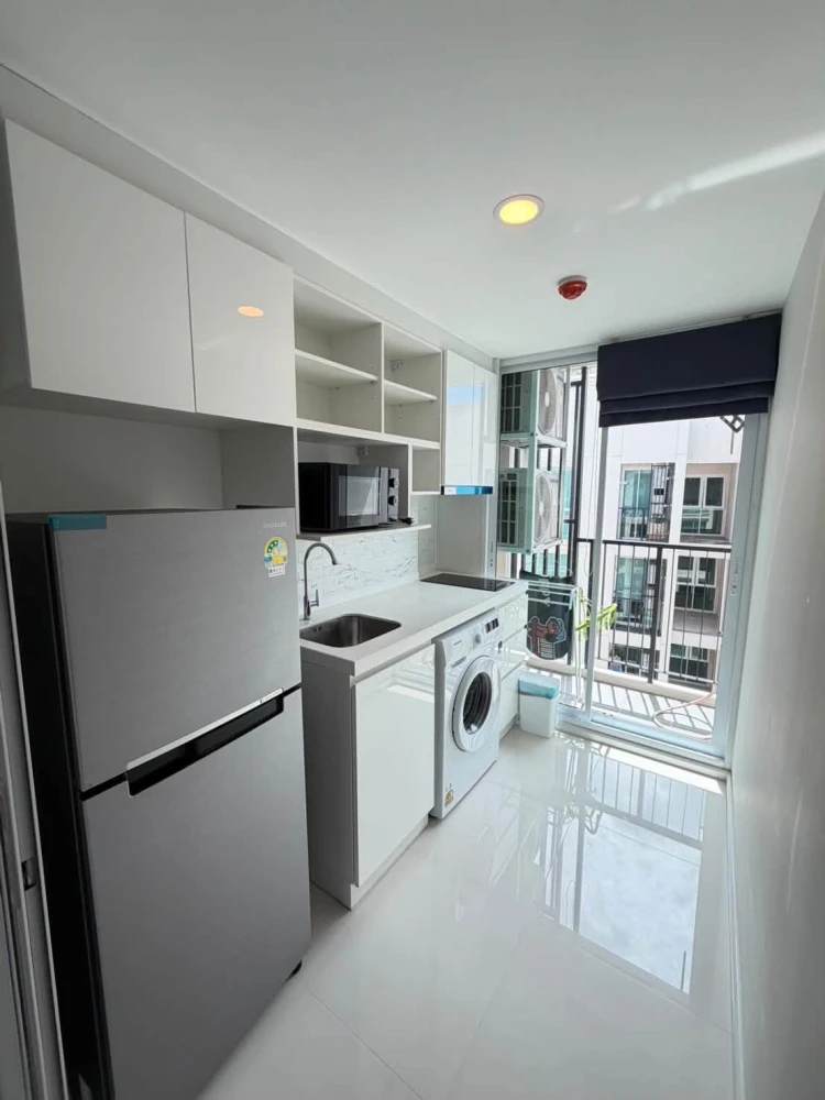 For rent: Chateau In Town Ratchayothin, clearly divided rooms, full facilities, hurry up and grab it now.
