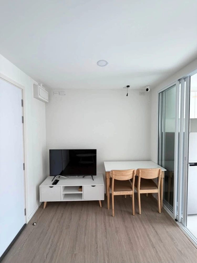 For rent: Chateau In Town Ratchayothin, clearly divided rooms, full facilities, hurry up and grab it now.