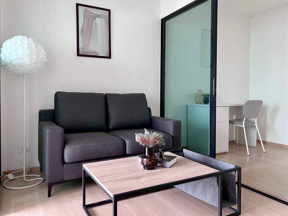 For rent: Chewathai Hallmark Ladprao-Chokchai 4 Phase 2. Spacious and comfortable room. Pets allowed. A must-see for animal lovers!