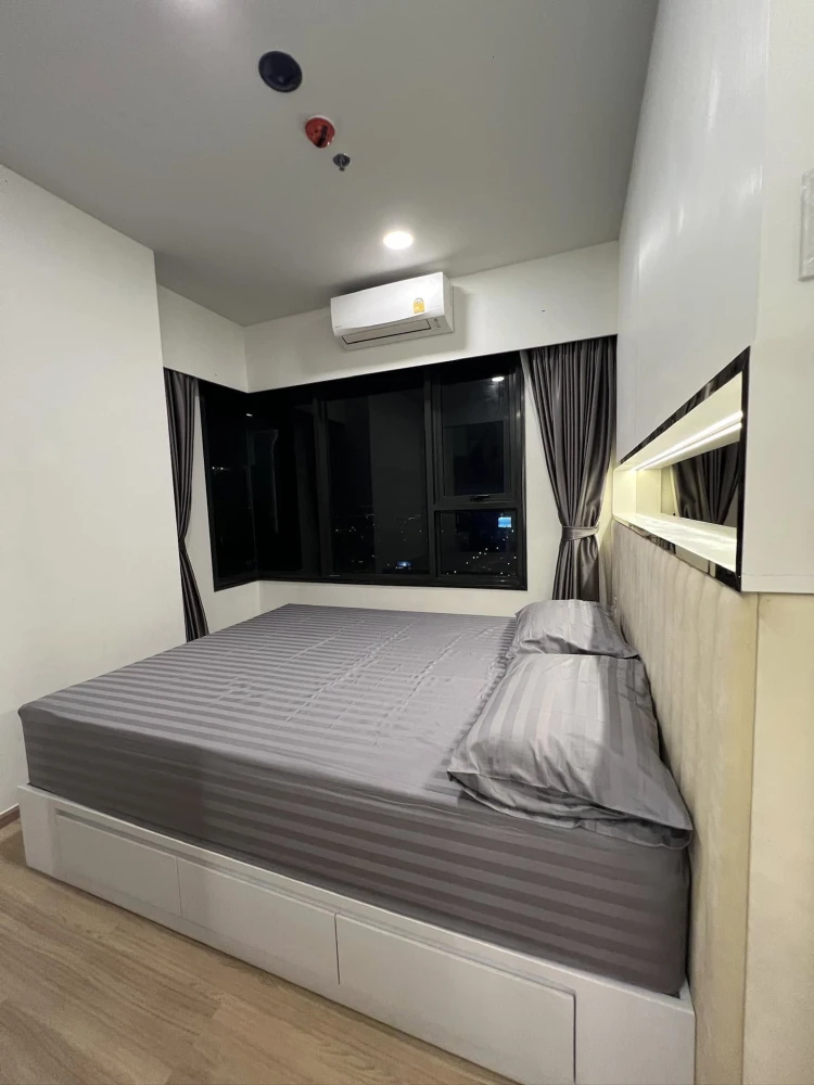 For rent: Chivathai Kaset Nawamin, 18th floor, corner room, view on both sides, very beautifully decorated, built-in throughout the room, must book.