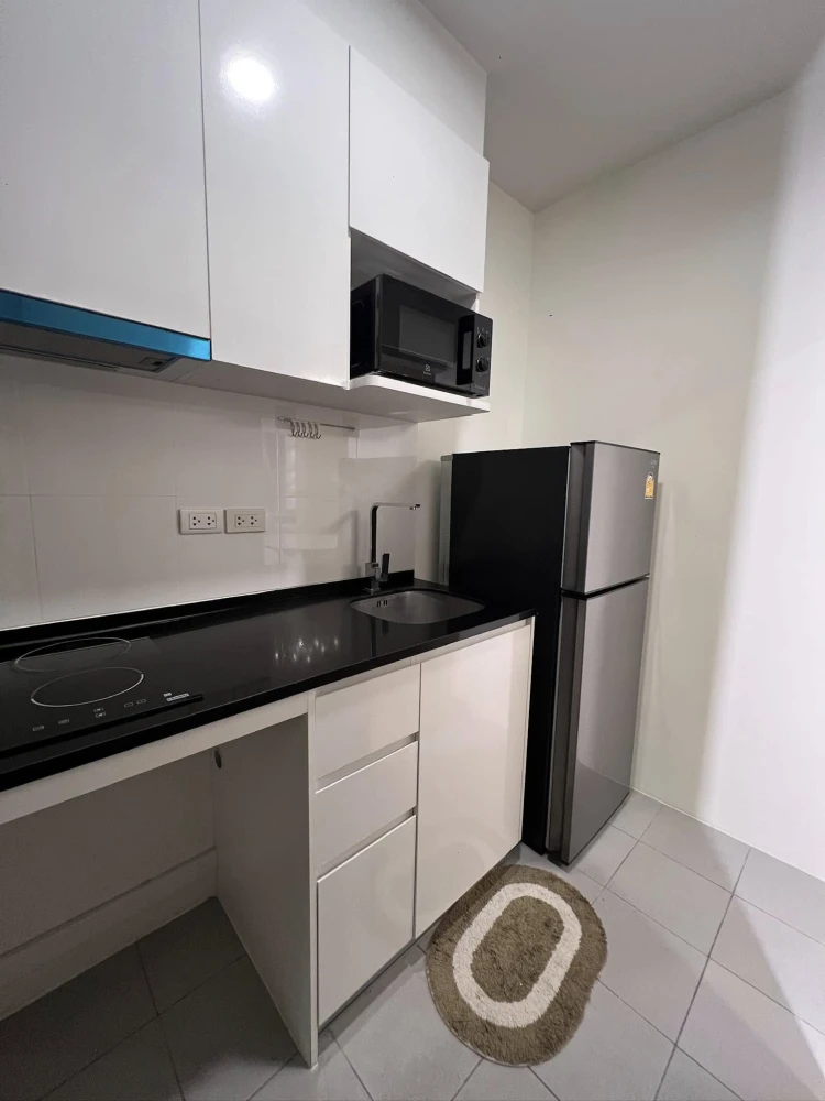 For rent: Chivathai Kaset Nawamin, 18th floor, corner room, view on both sides, very beautifully decorated, built-in throughout the room, must book.