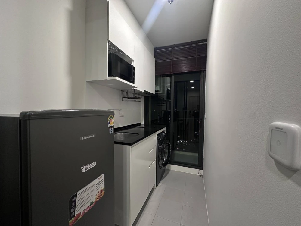 For rent: Chivathai Kaset Nawamin, decorated with beautiful wallpaper, stylish, complete with electrical appliances, move in now, don't hesitate.