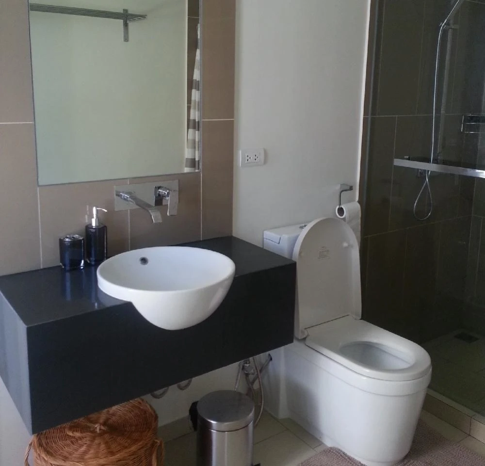 For rent, Zire Wongamat, a nice room, comes with complete decorations. If interested, hurry and book now.