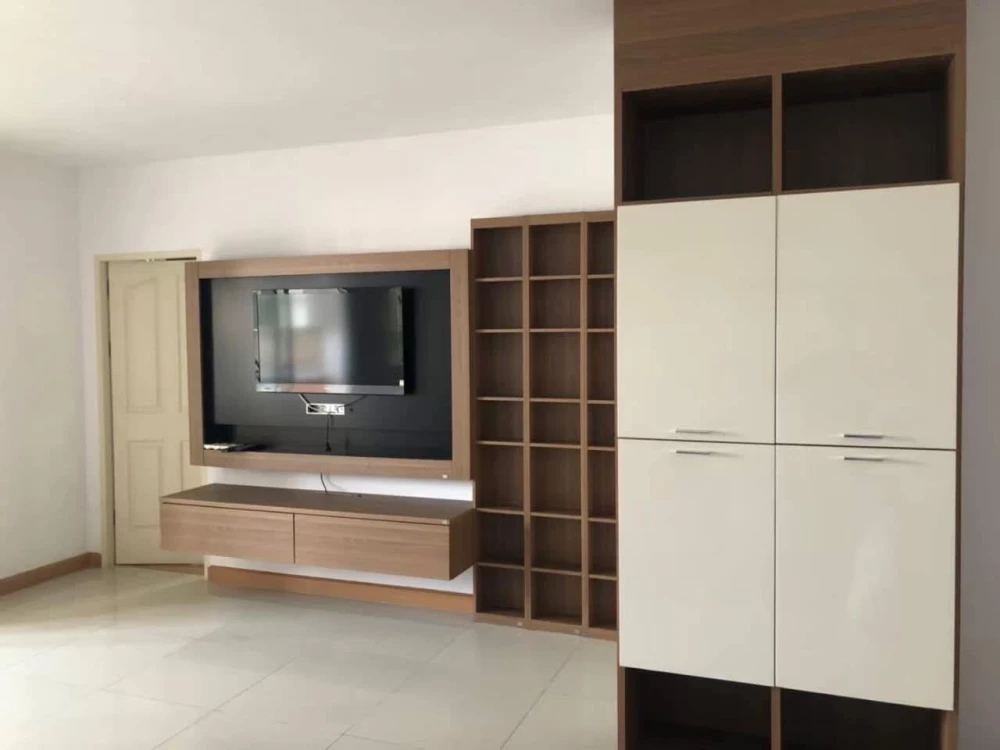 For rent: City Home, Tha Phra Intersection, large room, comfortable, lots of usable space. If you don't book, you'll regret it later.