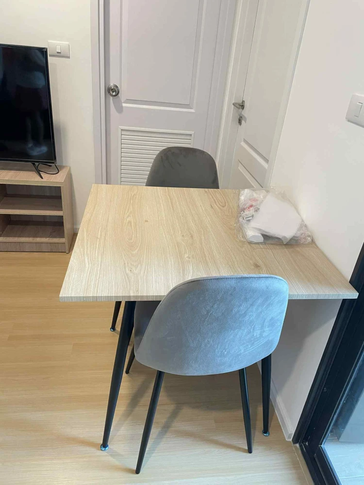For rent: Sirocco Bangna 36, ​​fully functional, wide-fronted room, closed kitchen, balcony, open room location, reserve now.