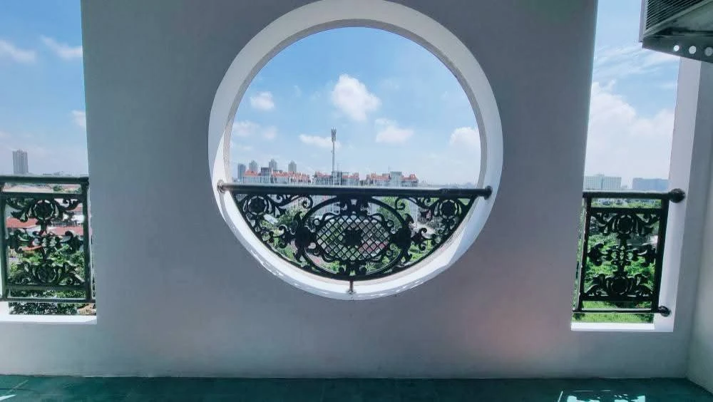 For rent: Champs Elysées Chaengwattana, a two-story condo in a prime location, totaling 65 square meters. You can't miss this opportunity!