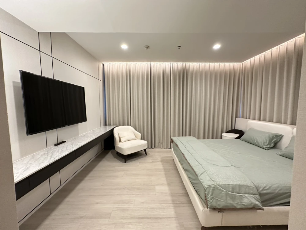For rent: Nusasiri Grand Hotel, fully furnished apartment with complete appliances. Spacious and comfortable. Book now before it's too late!!!