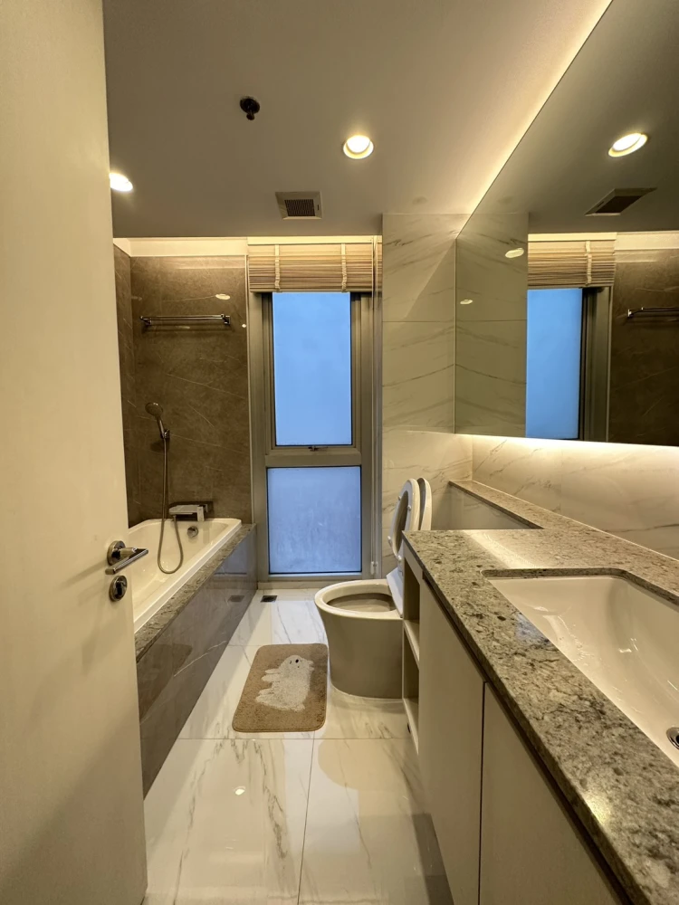 For rent: Nusasiri Grand Hotel, fully furnished apartment with complete appliances. Spacious and comfortable. Book now before it's too late!!!