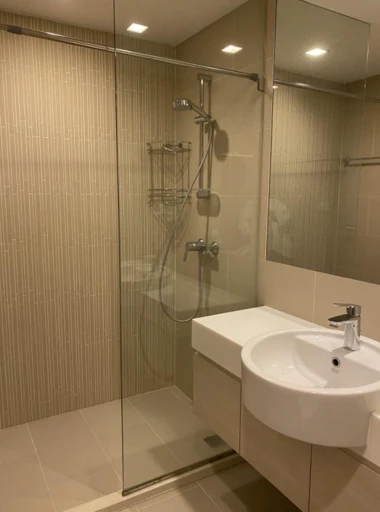 For rent, Double Lake Condominium, ready to move in, good location, fully furnished, rent now!!