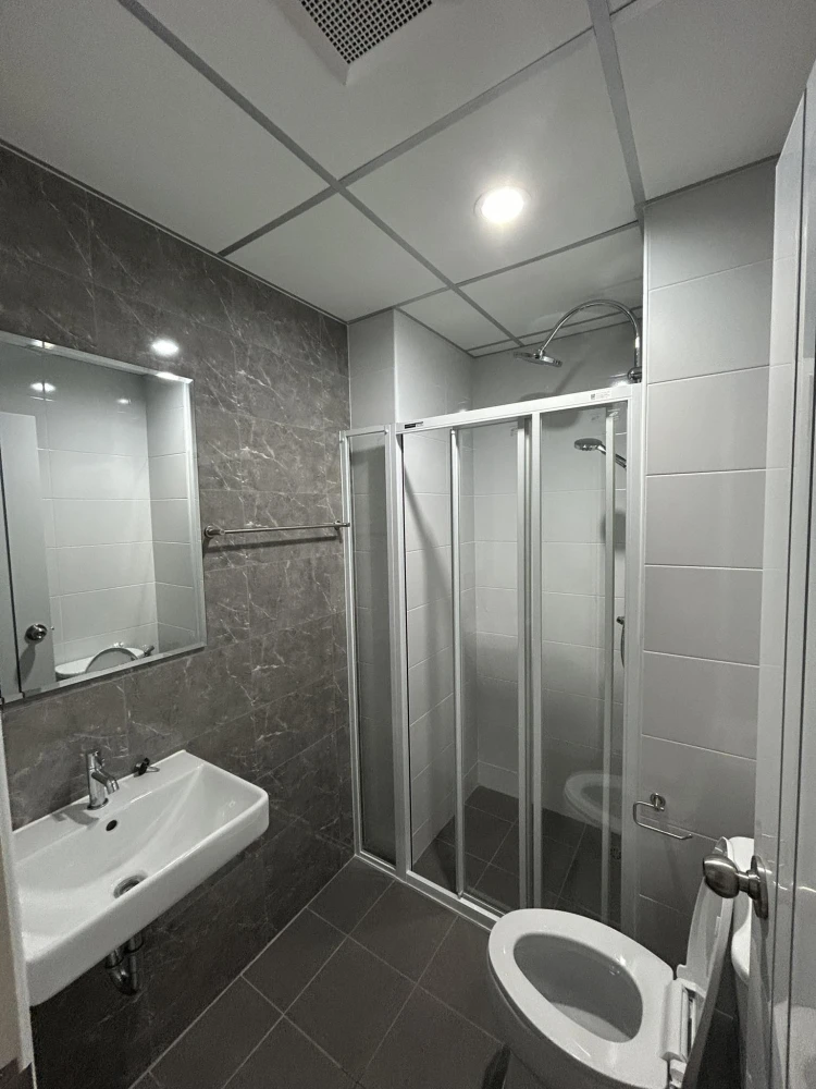 For rent: The Unite Condo Onnut-Pattanakarn. Ready to move in, fully furnished. Affordable price. Book now!