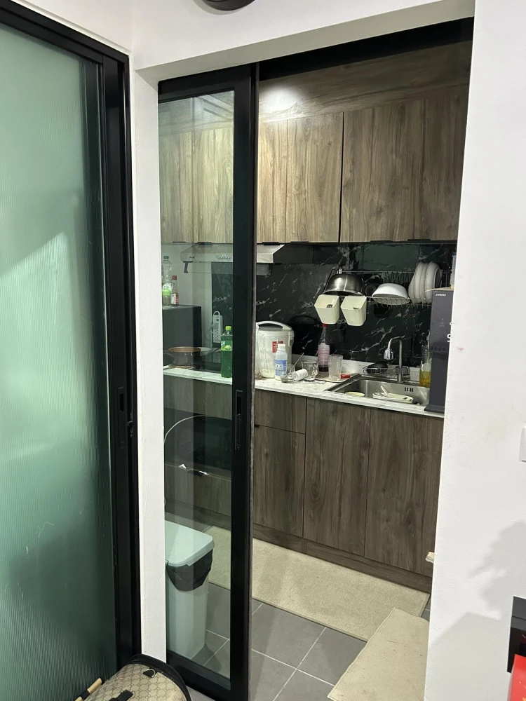 For rent: The Unite Condo Onnut-Pattanakarn. Ready to move in, fully furnished. Affordable price. Book now!