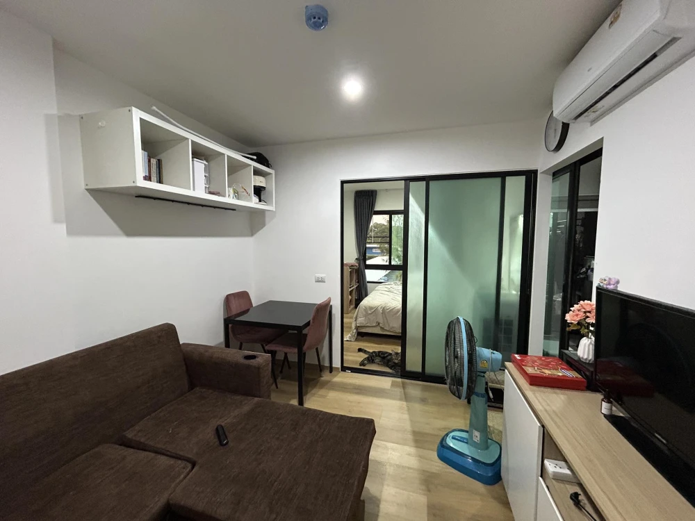 For rent: The Unite Condo Onnut-Pattanakarn. Ready to move in, fully furnished. Affordable price. Book now!