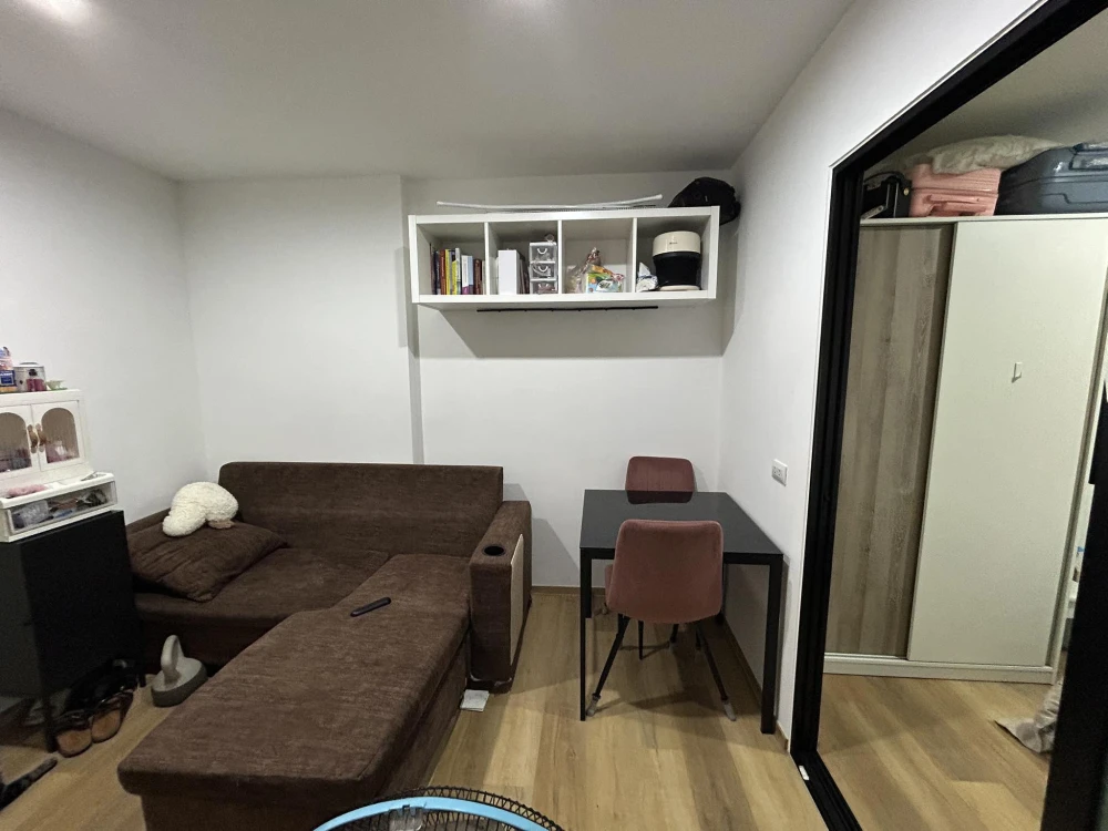 For rent: The Unite Condo Onnut-Pattanakarn. Ready to move in, fully furnished. Affordable price. Book now!